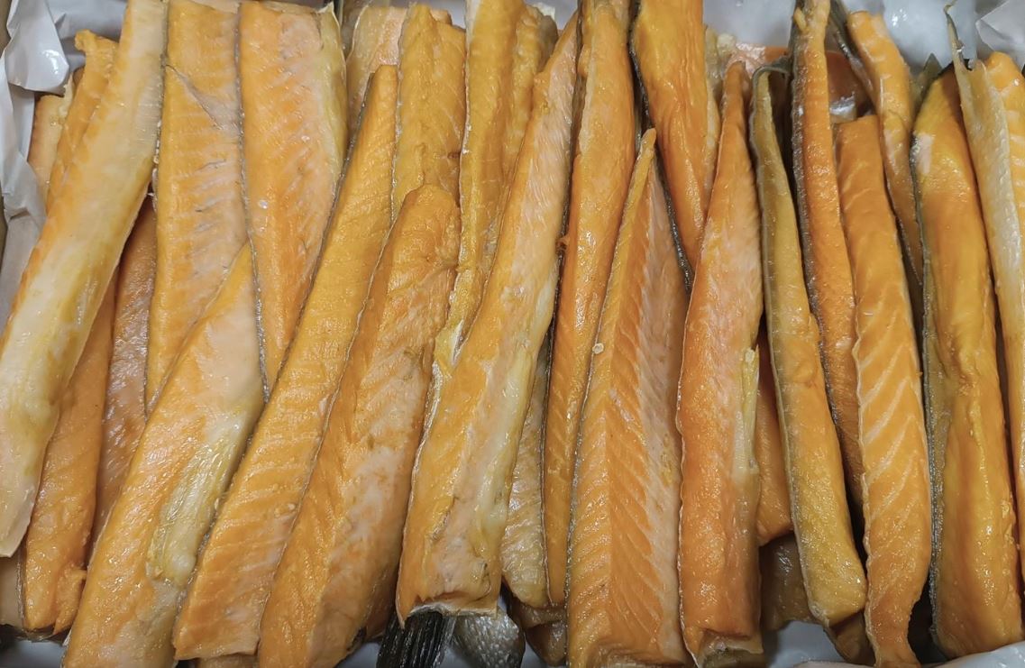 Łosoś brzuszki wędzone szerokie