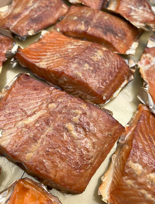 Łosoś wędzony porcje z Domowej Wędzarni