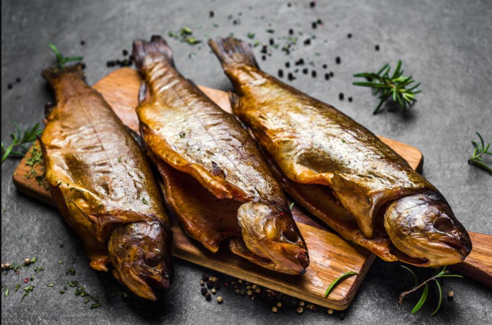 Pstrąg wędzony z Domowej Wędzarni